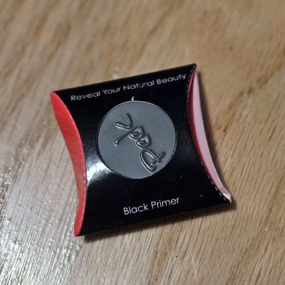 Peek Black Eye Primer Peeku ~ New